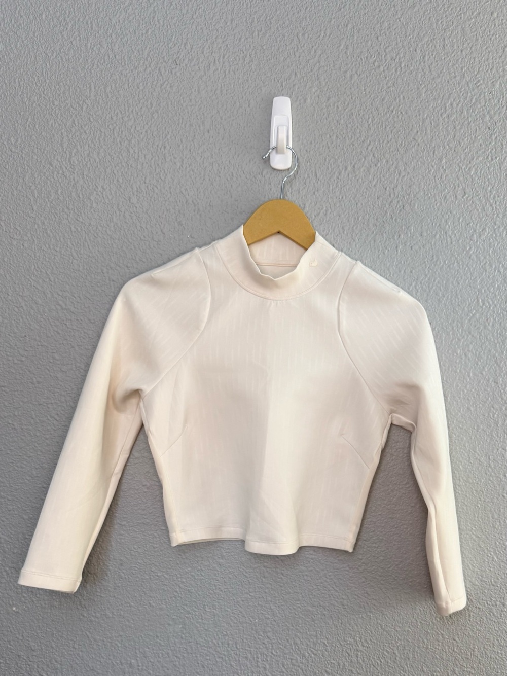 Bad Birdie | The Links Mock Neck Cropped Golf Top | Size Small